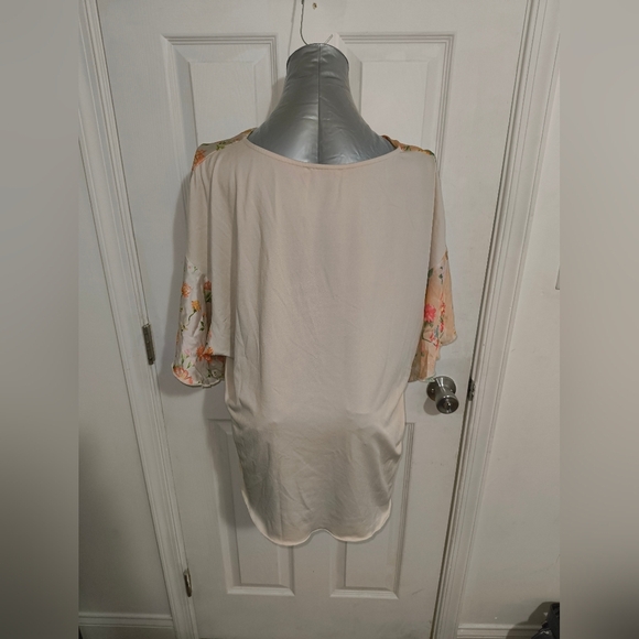 Zara Yellow Boxy Blouse with Pink Floral Print - Picture 3 of 4